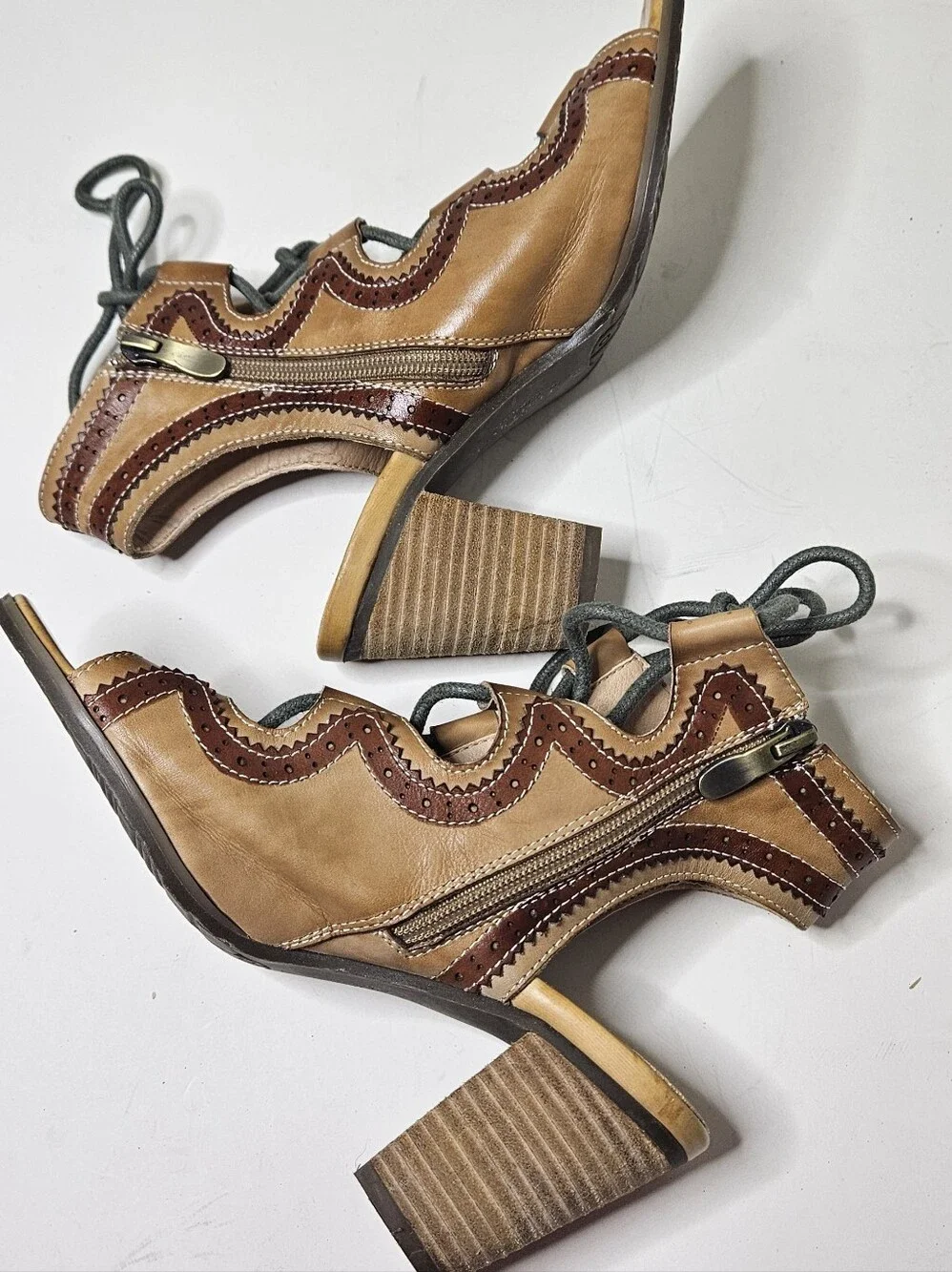 L'Artiste Spring Step Sandals Alejandra Lace Up Heeled Brown Tan  Leather 37 7